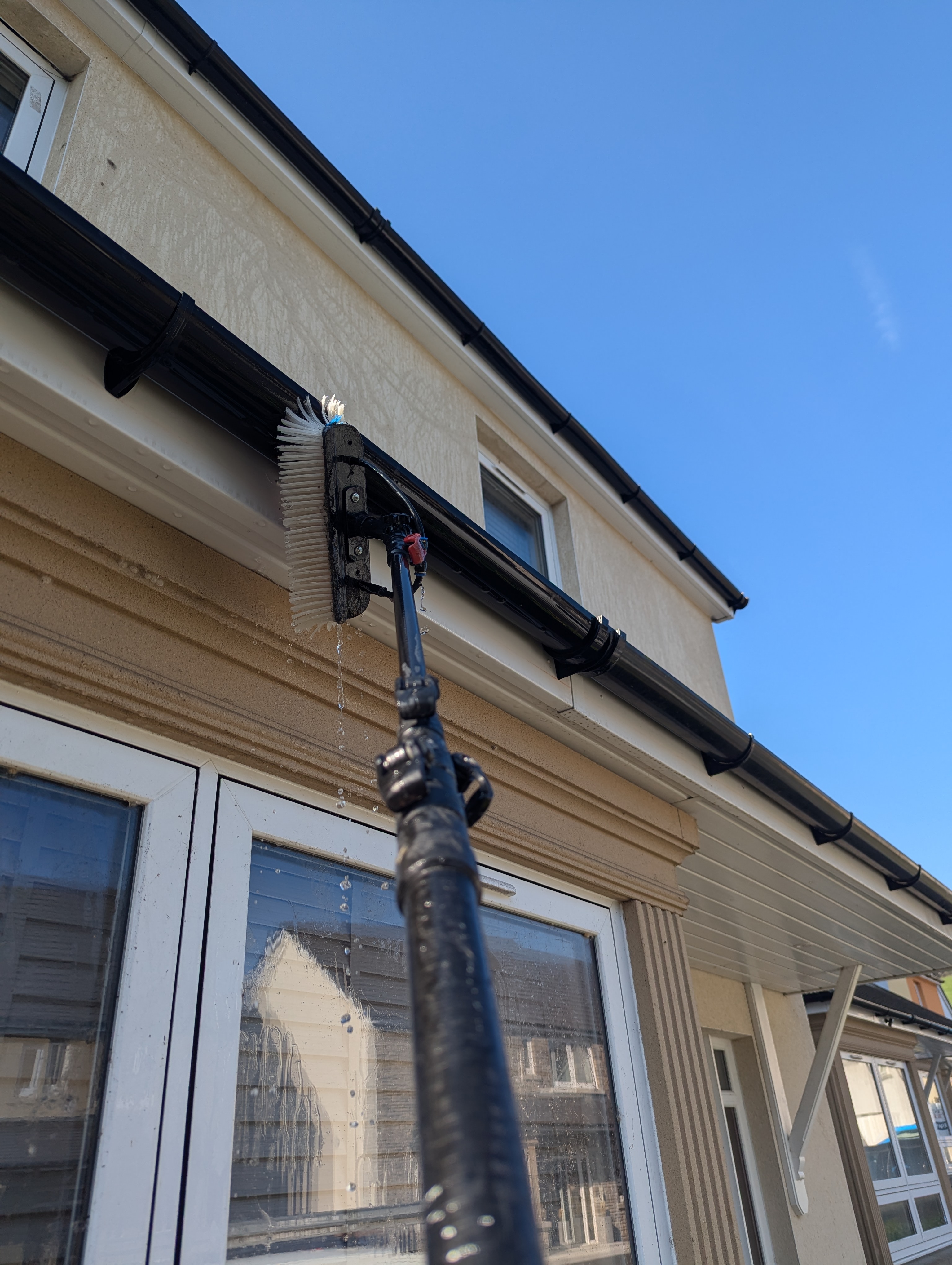 Fascia cleaning service in Swindon